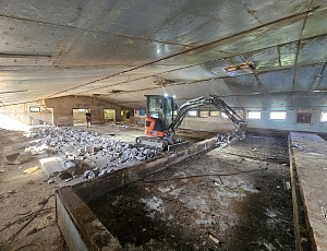 Bourací práce na hale chovu prasnic